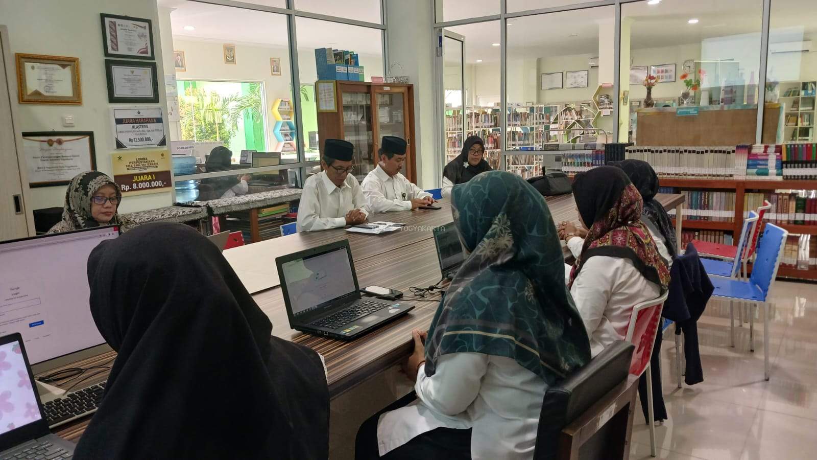 Tim ZI MAN 2 Yogyakarta Bidang Manajemen Perubahan Ikuti Pendampingan dari Tim WBK-WBMM Kemenag Kota Yogyakarta