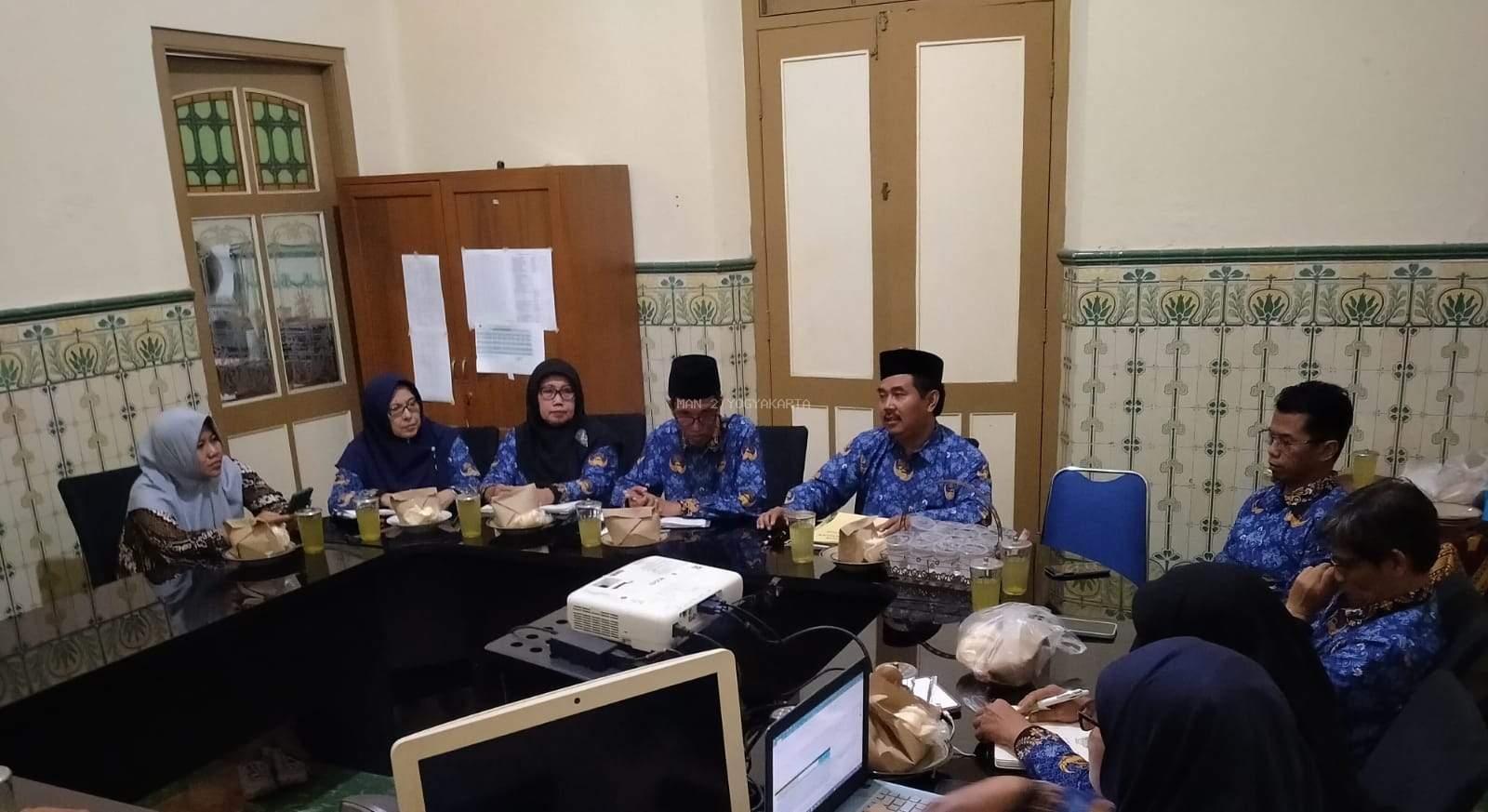 Briefing Koordinasi Program Bahasa dan Broadcasting pada MAN 2 Yogyakarta