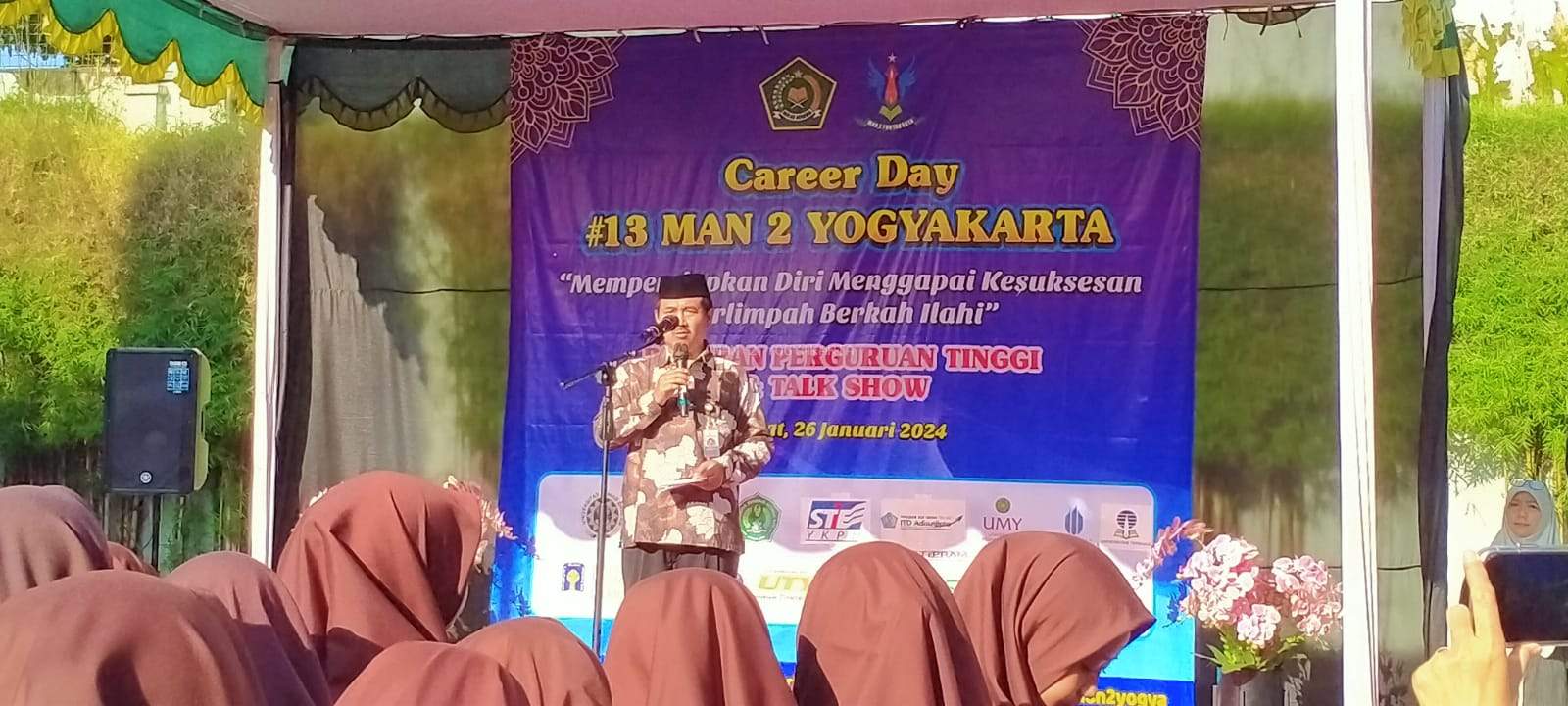 MAN 2 Yogyakarta Gelar Career dan Market Day 
