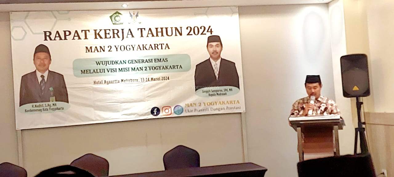 Kepala MAN 2 Yogyakarta Buka Rapat Kerja 2024