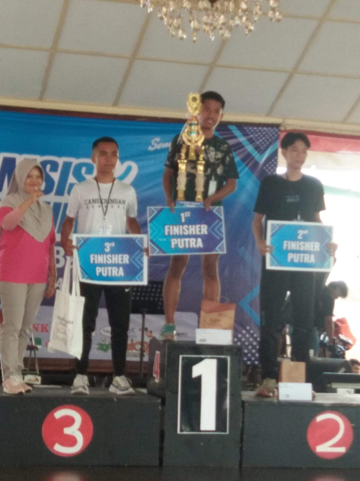 Muhammad Akbar Dhaifan Siswa MAN 2 Yogyakarta Juara 1 O2SN Kota Yogyakarta