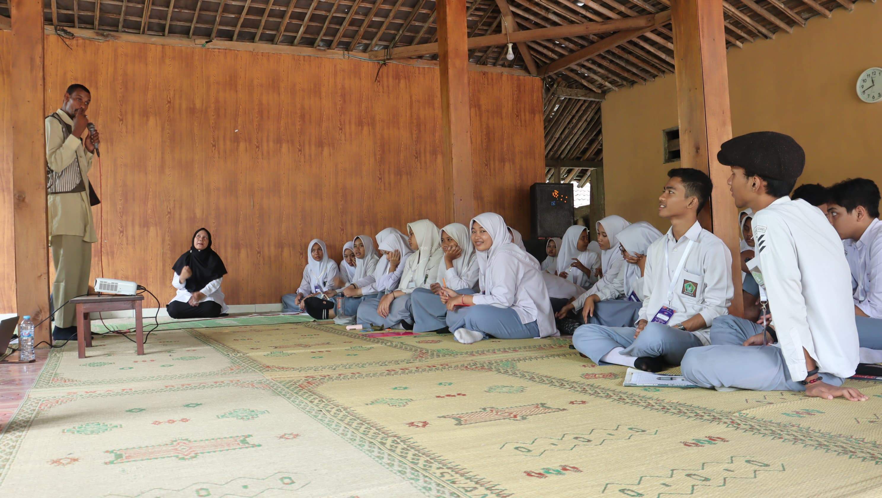Cara Asyik Belajar Bahasa Arab Ala Siswa MAN 2 Yogyakarta