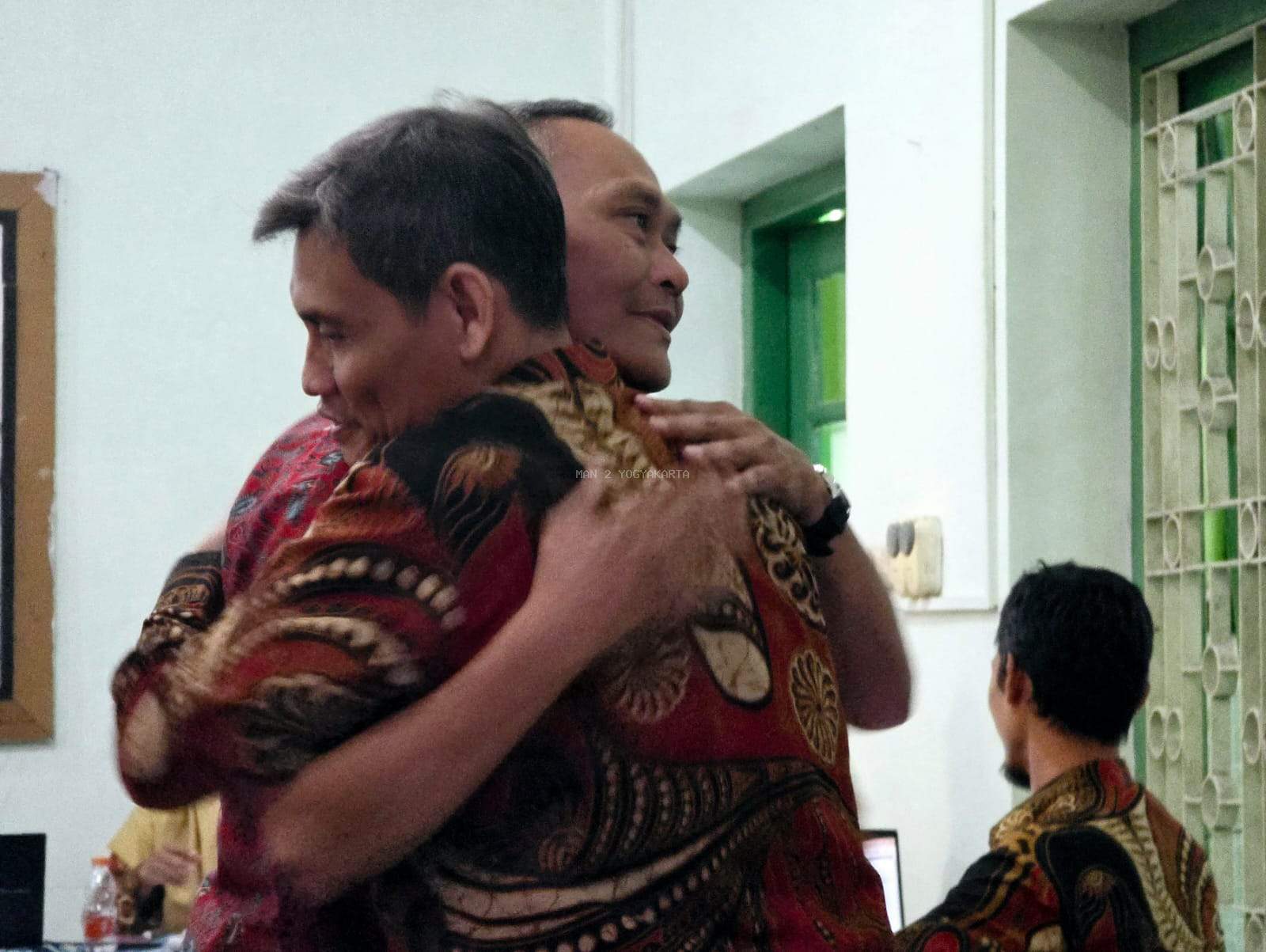 MAN 2 Yogyakarta Adakan Pisah Dinas Guru Purna Tugas