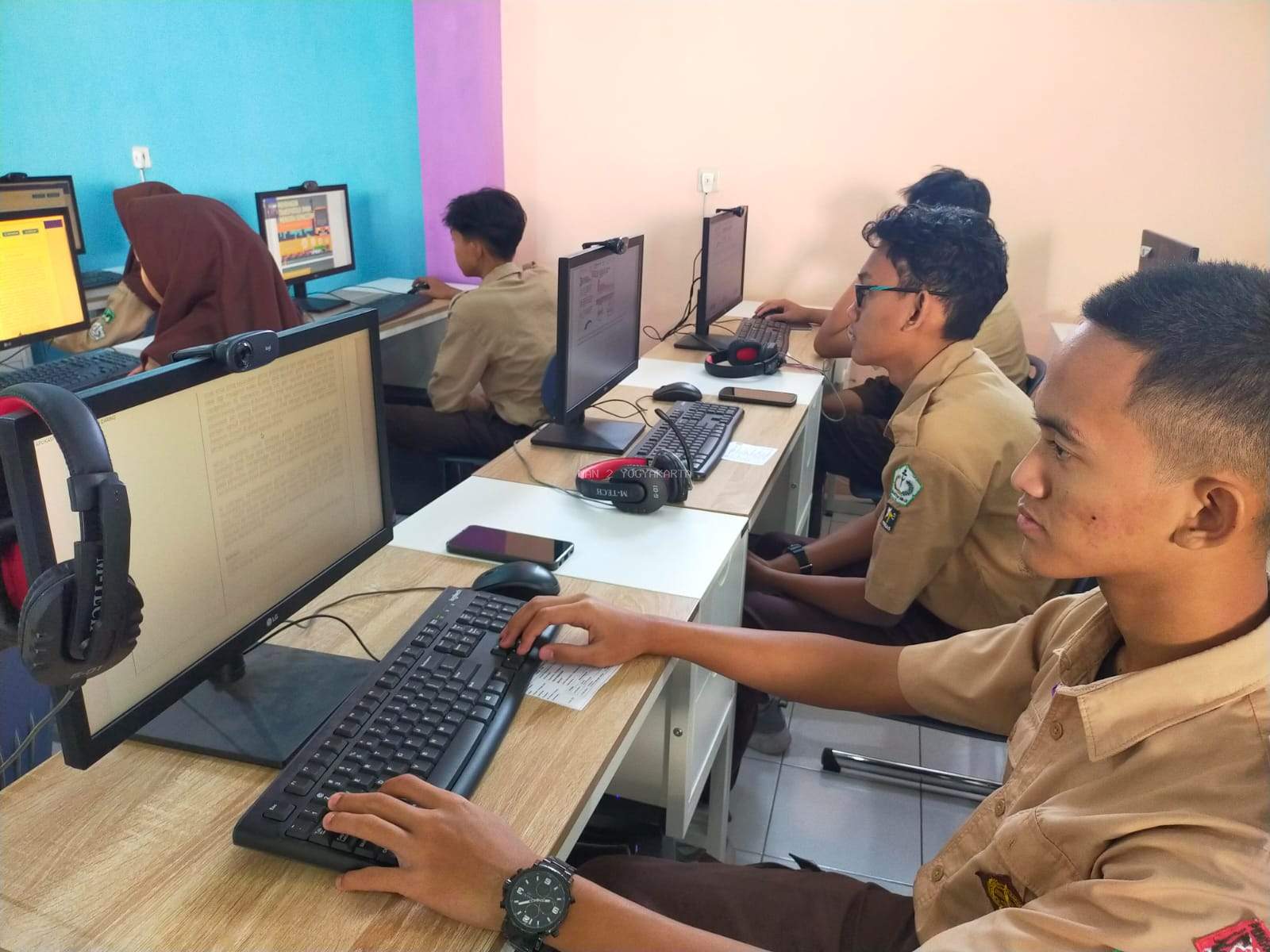Ciptakan Generasi Digital Berdaya Saing, MAN 2 Yogyakarta Adakan Simulasi ANBK 2024