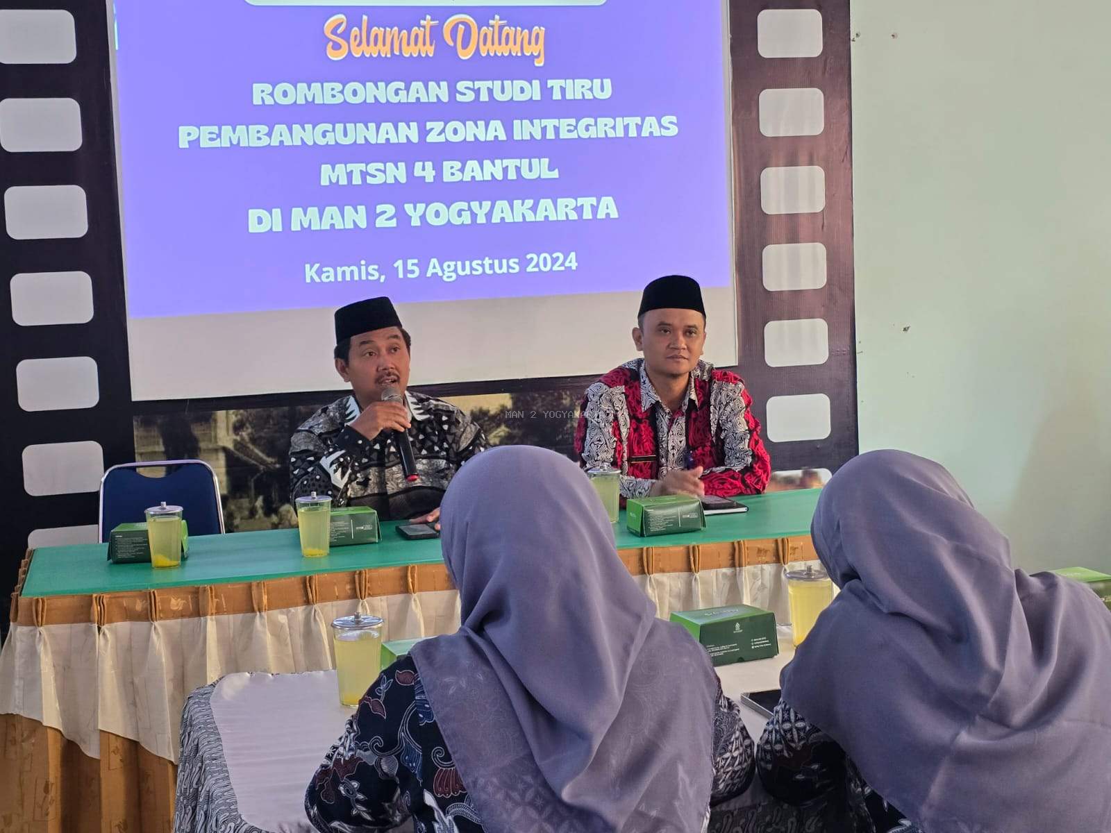 MAN 2 Yogyakarta Menerima Kunjungan MTsN 4 Bantul