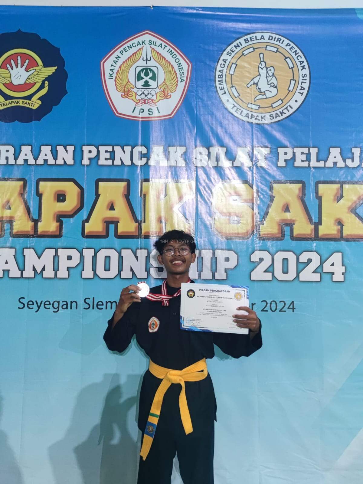 M. Mukhlas Qorib Mahardika Siswa Kelas X KKO MAN 2 Yogyakarta Juara 2 Pencak Silat Telapak sakti Championship 2024