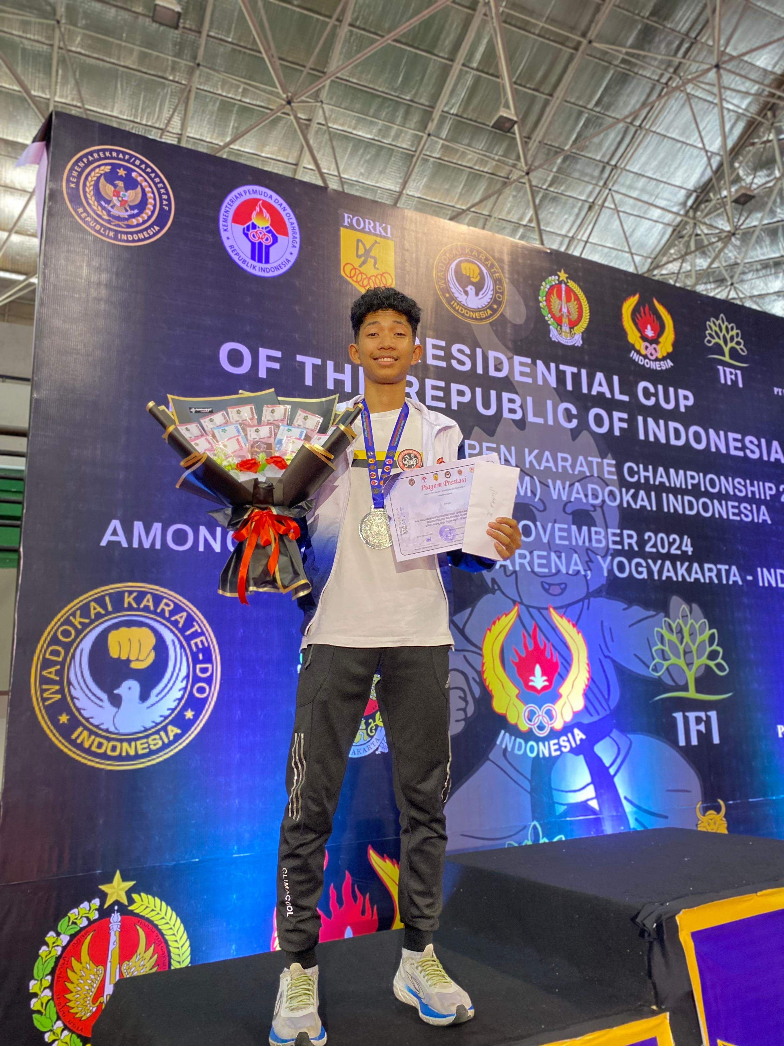 Akhtar Holden Siswa MAN 2 Yogyakarta Juara 2, “Presidential Cup of Republic of Indonesia International Open Karate Championship 2024 (Sports Tourism) Wadokai Indonesia."