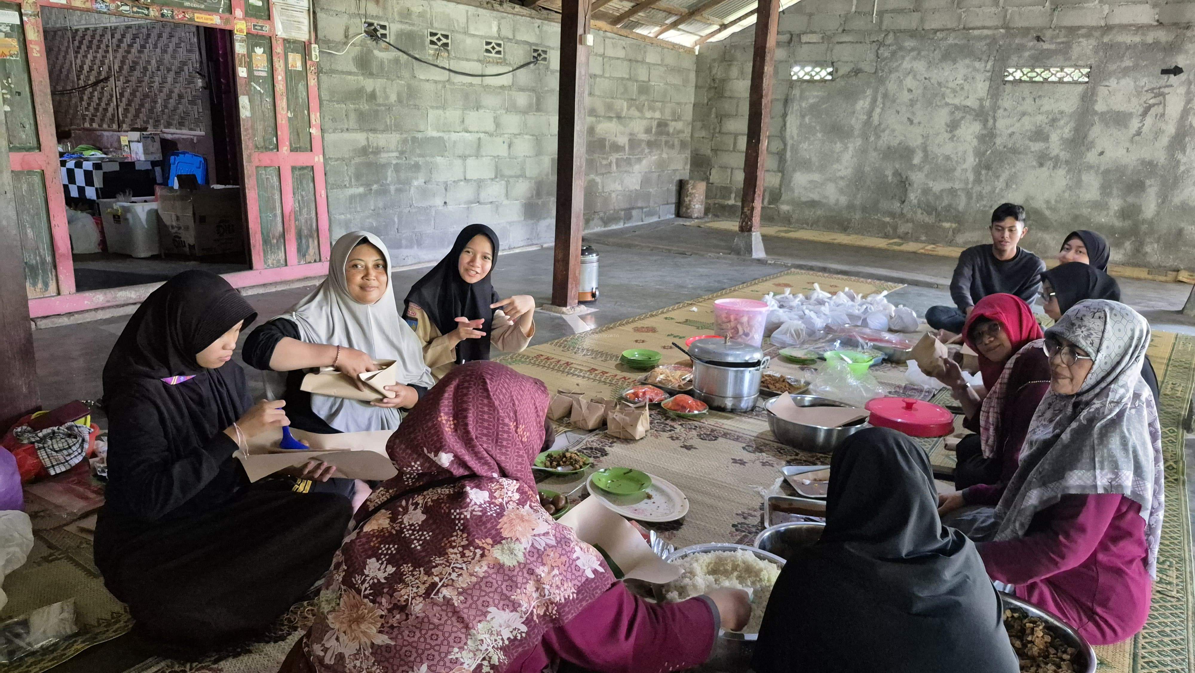 Loyalitas Tanpa Batas, MAN 2 Yogyakarta Gerakkan Guru Pendamping di Kemah Prestasi Tahun 2025