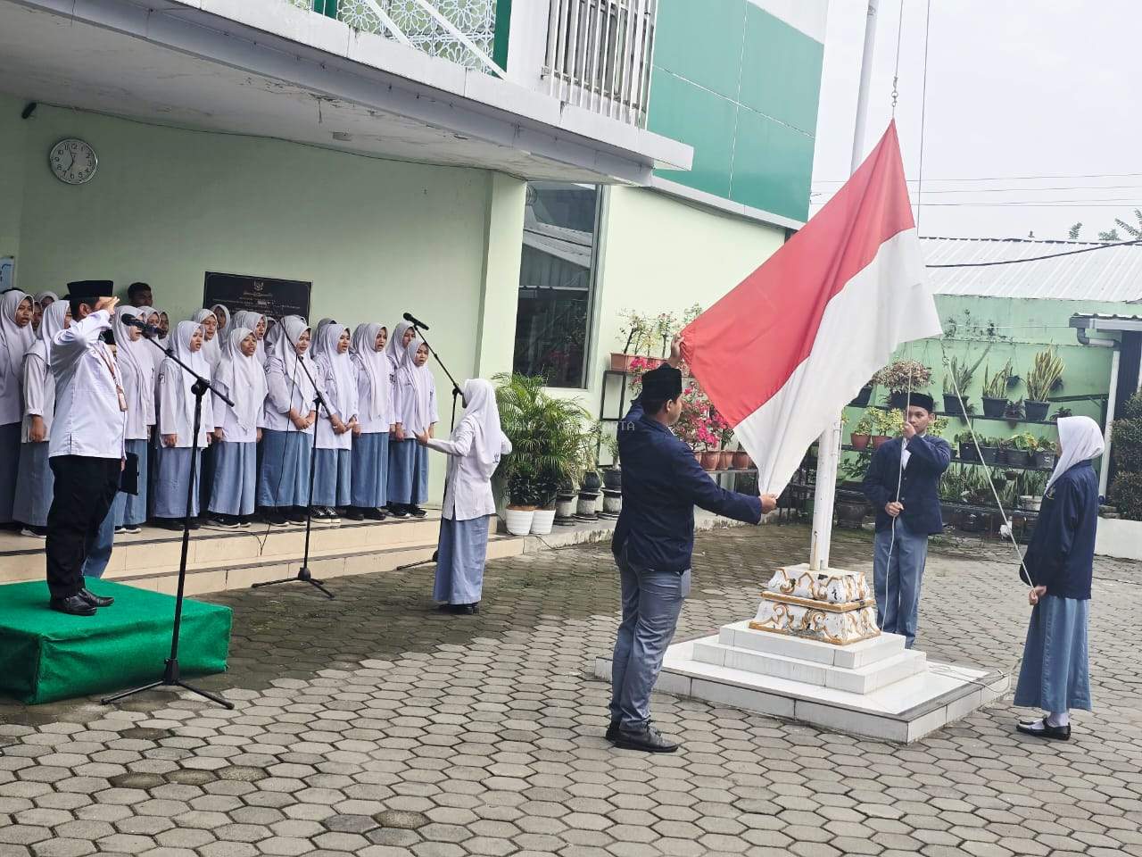 MAN 2 Yogyakarta Gelar Upacara Hari Lahir Pancasila 2025: Kobarkan Semangat Pancasila di Era Digital