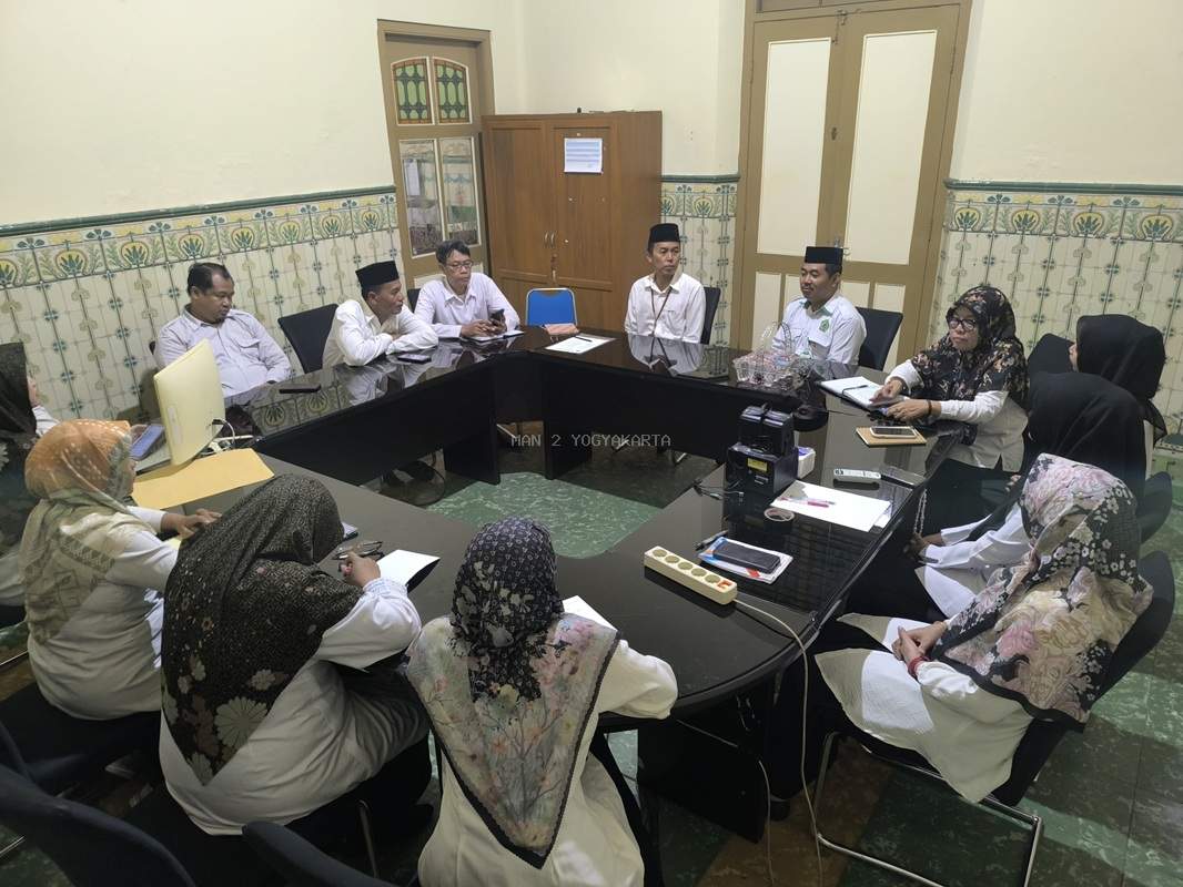 Rakor Tendik : MAN 2 Yogyakarta: Penataan Posisi Sesuai Tugas dan Fungsi