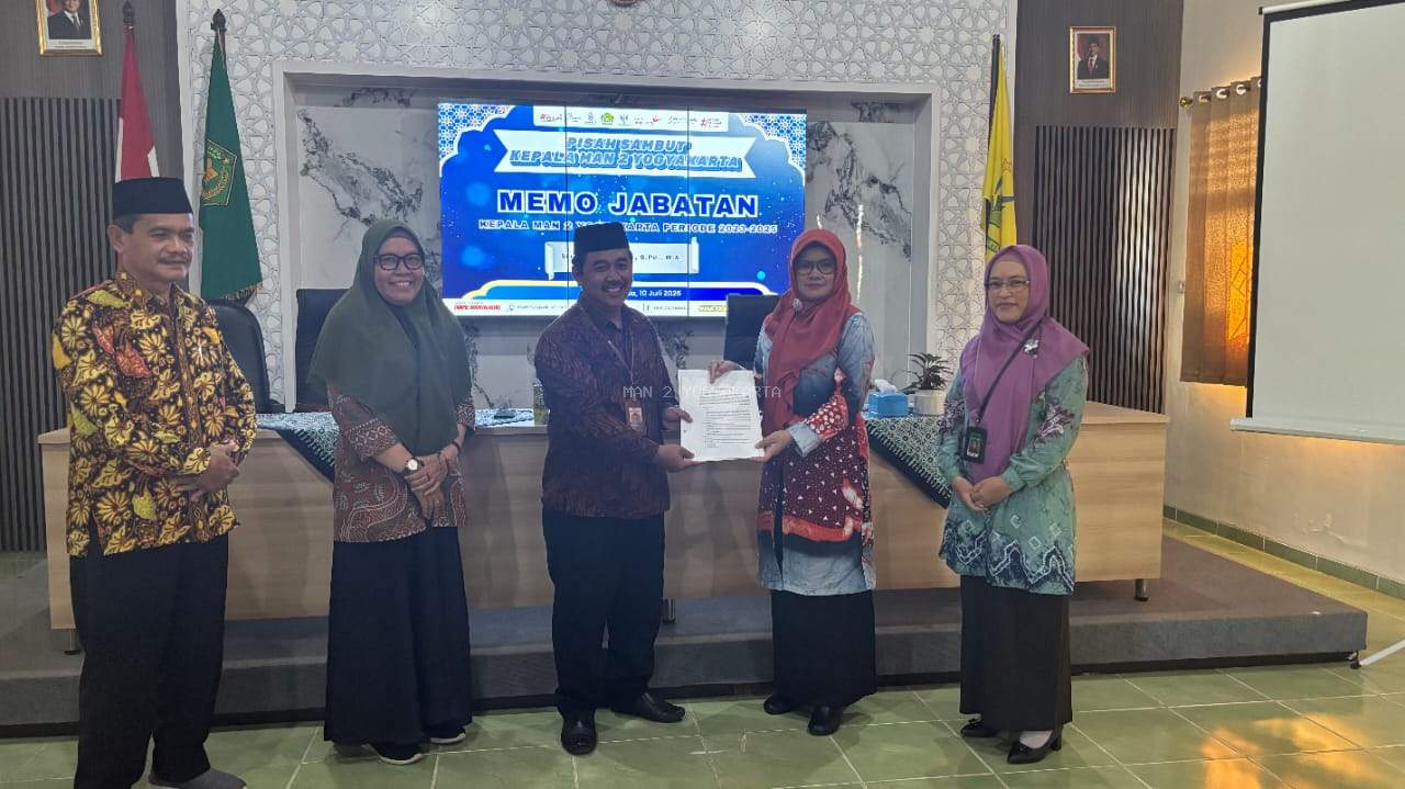 Serah terima jabatan Kepala MAN 2 Yogyakarta: Momen Hikmat Pergantian Tongkat Estafet Kepemimpinan