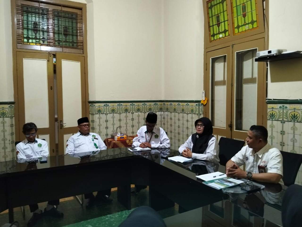 Mahasiswa UTY Jalani PLP II di MAN 2 Yogyakarta: Menapaki Jalan Menjadi Guru Sejati
