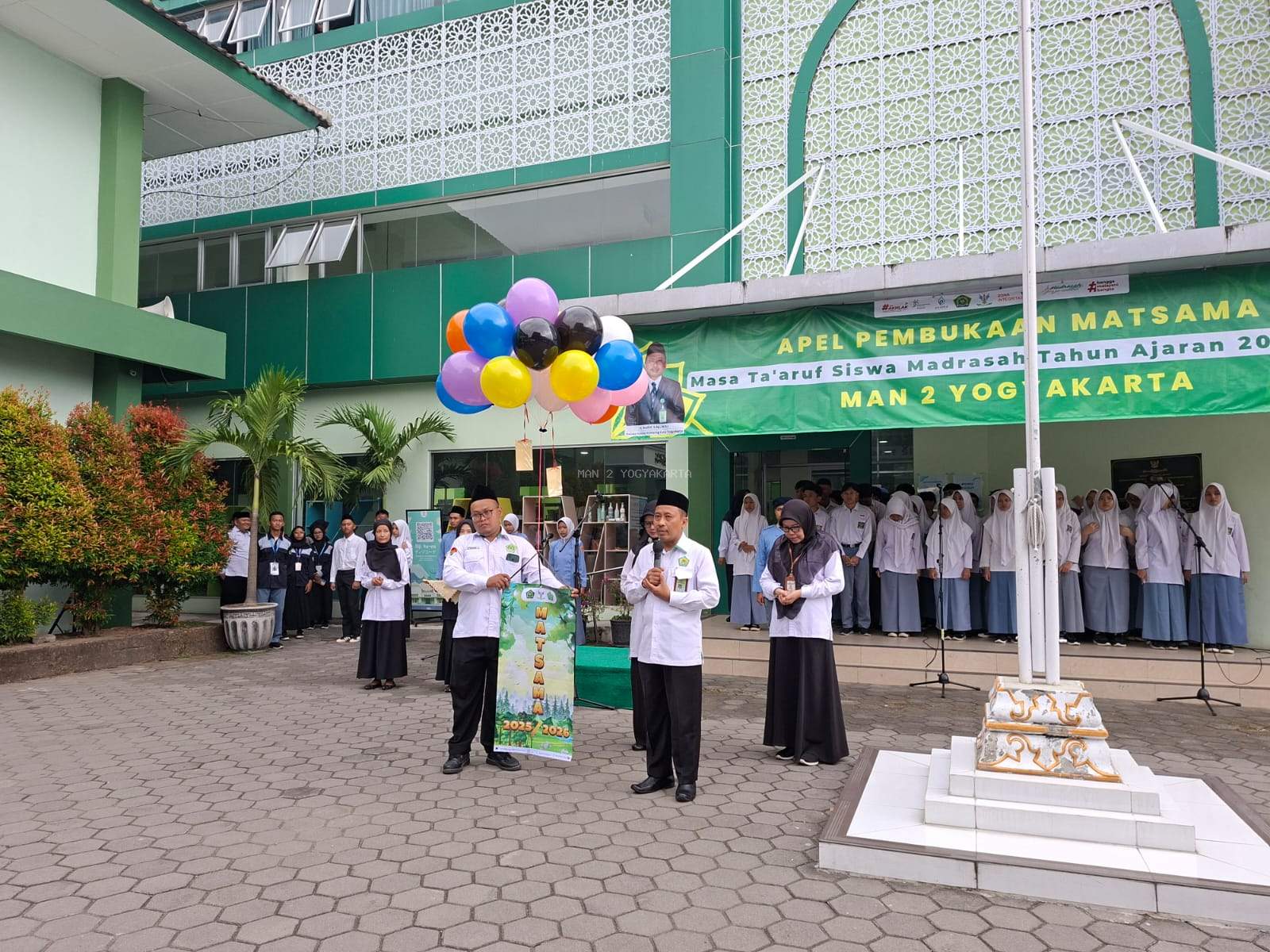 Pertama Jumpa, Apel Pembukaan MATSAMA Tahun Ajaran 2025/2026 MAN 2 Yogyakarta Dibersamai Kakankemenag Kota Yogyakarta