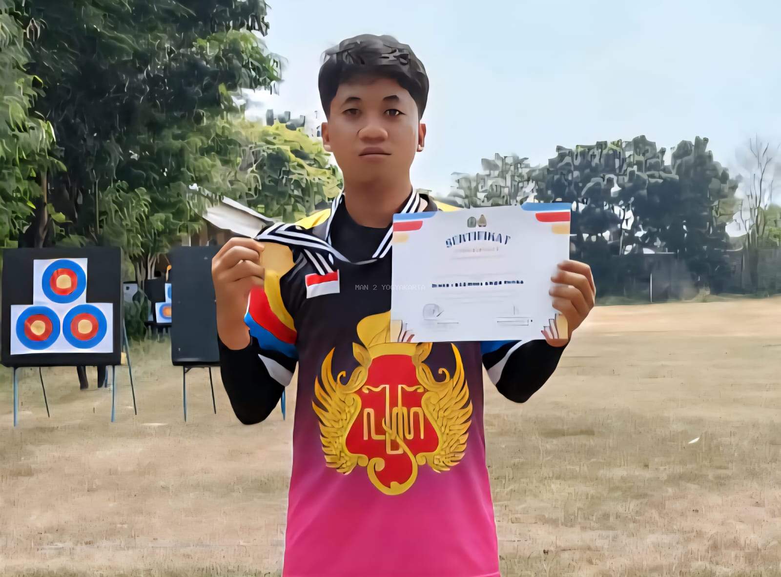 Berlian Nawwar, Pemanah Muda MAN 2 Yogyakarta Tembus Juara 1 Kejuaraan Panahan Kota Yogyakarta