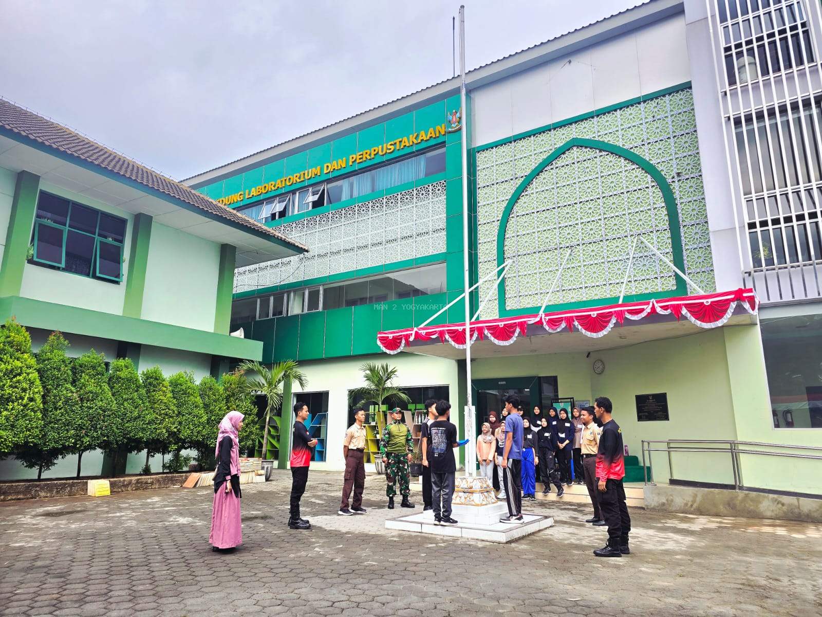 Generasi Emas Siap Mengibarkan Merah Putih: Paskibraka MAN 2 Yogyakarta Latihan Disiplin Demi Sukseskan HUT RI ke-80