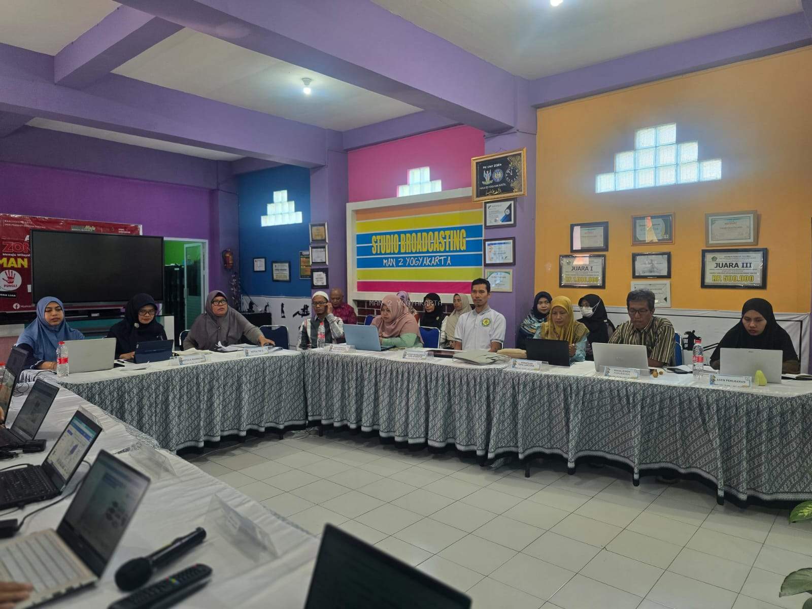 MAN 2 Yogyakarta Mantap Gelar Gladi Bersih WBK Secara Online Bersama Tim Sukses Kemenag Bantul dan Kemenag Kota Yogyakarta