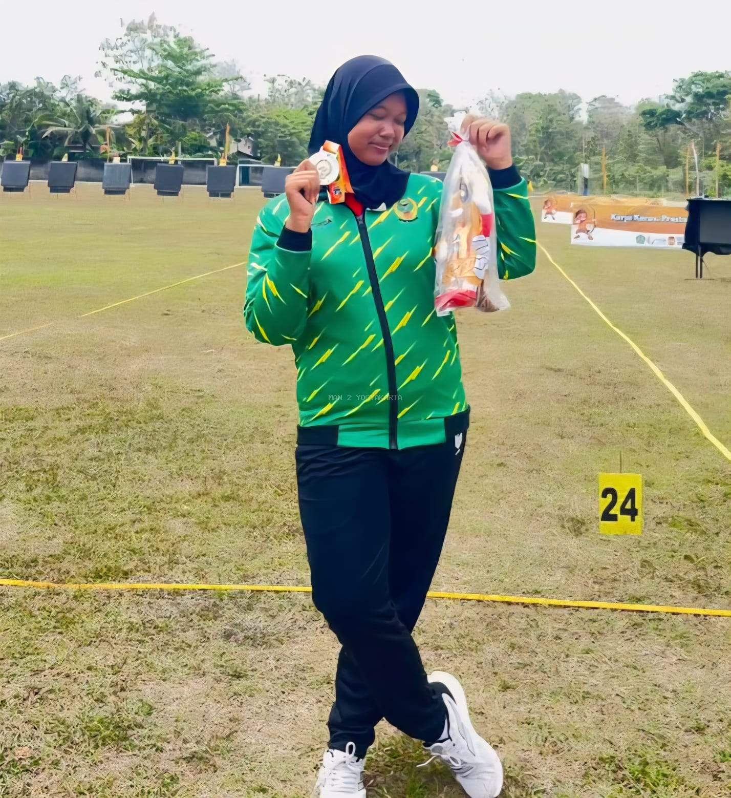 Aura Thifalya Salma Hartono Putri Raih Medali Perak Panahan di PORDA XVII DIY 2025