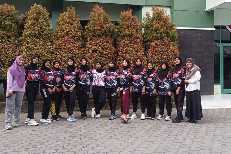 Tim Bola Voli Putri MAN 2 Yogyakarta Sabet Juara 1 PKM Yogyakarta 2025
