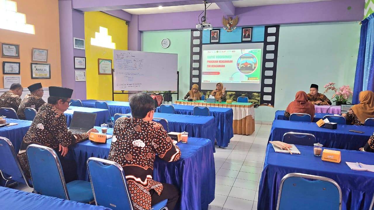 Guru Sebagai Teladan, MAN 2 Yogyakarta Mantapkan Penguatan Karakter Lewat Rapat Tim Keagamaan