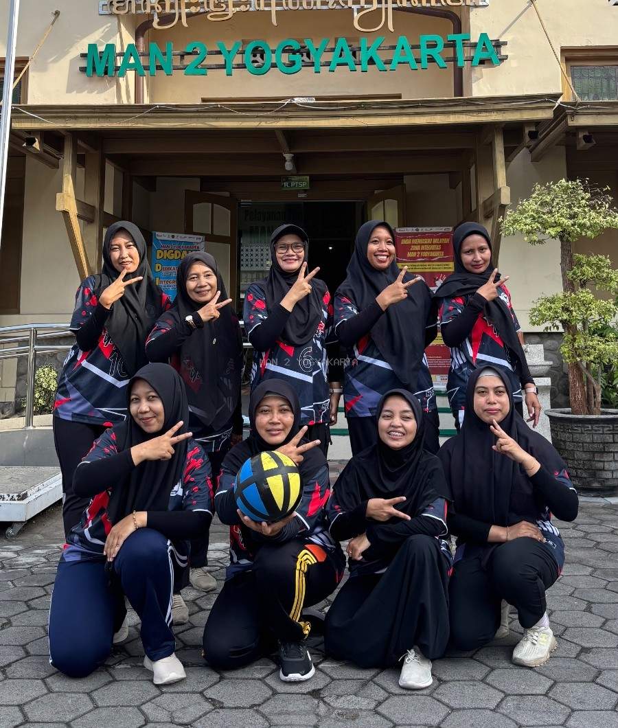 Servis Hartiningsih Antar MAN 2 Yogyakarta Jadi Jawara Voli GTK Putri HAB Kemenag Kota Yogyakarta