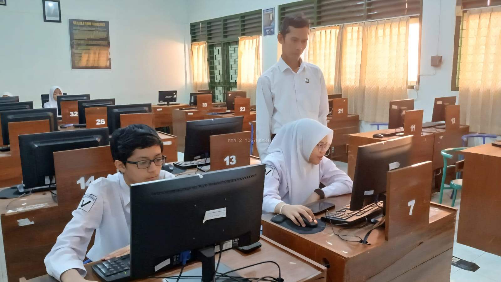 Pembimbingan OPSI Bidang Komputer di MAN 2 Yogyakarta