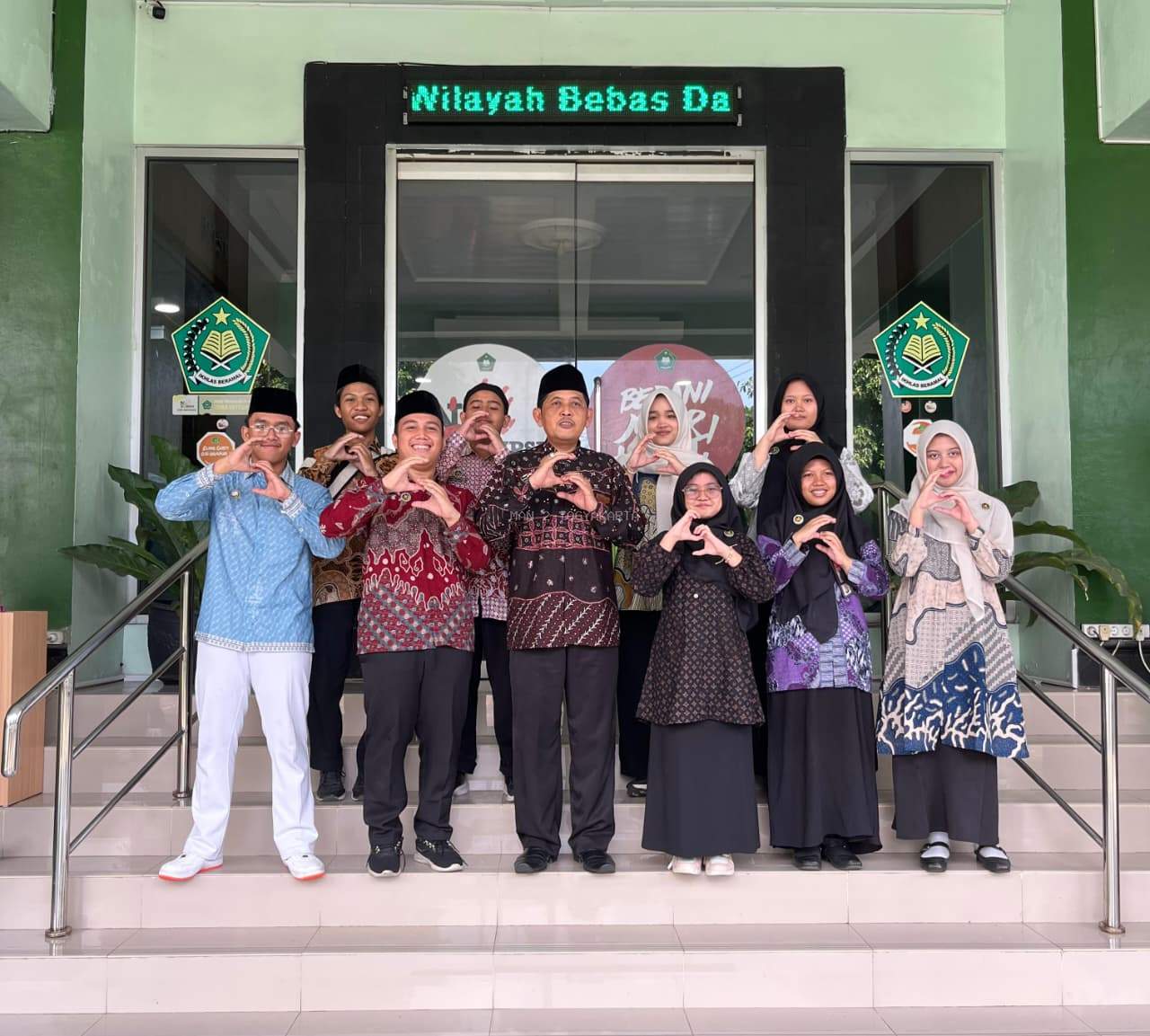 Dua  Murid  MAN 2 Yogyakarta Ikuti Kegiatan Silaturahmi dan Audiensi FAROHIS Kota Yogyakarta