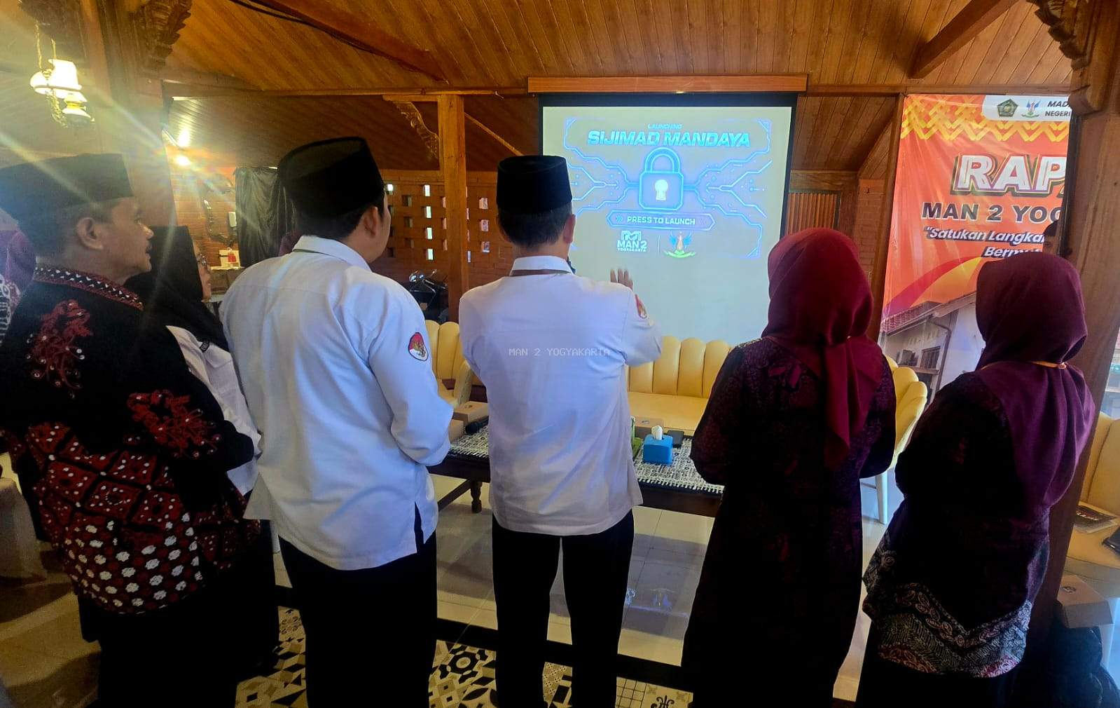 MAN 2 Yogyakarta Luncurkan SIJIMAT, Satukan Layanan Digital dan Jejak Alumni untuk Perkuat Transformasi Madrasah