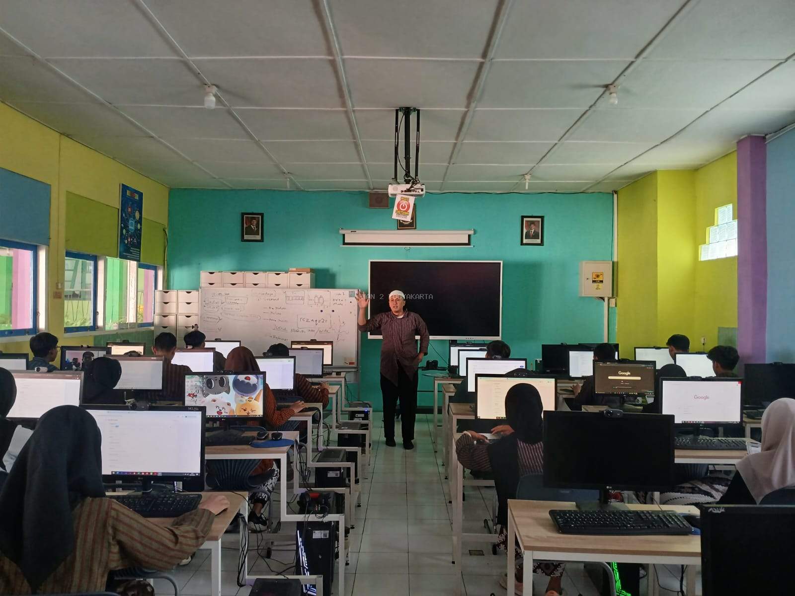 Berbalut Gagrak, Berbasis Digital: Kamis Pon Jadi Momentum BK MAN 2 Yogyakarta Memetakan Suara Siswa