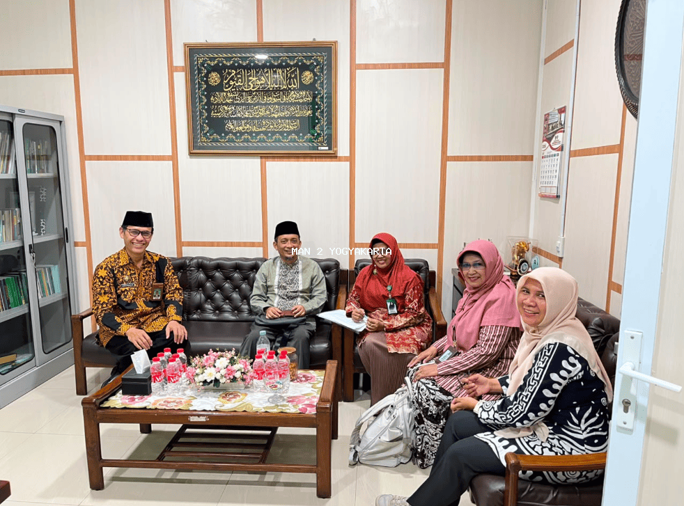 Rapat Pemantapan Tim Ekoteologi Kemenag Kota Perkuat Sinergi dan Matangkan Program Kerja