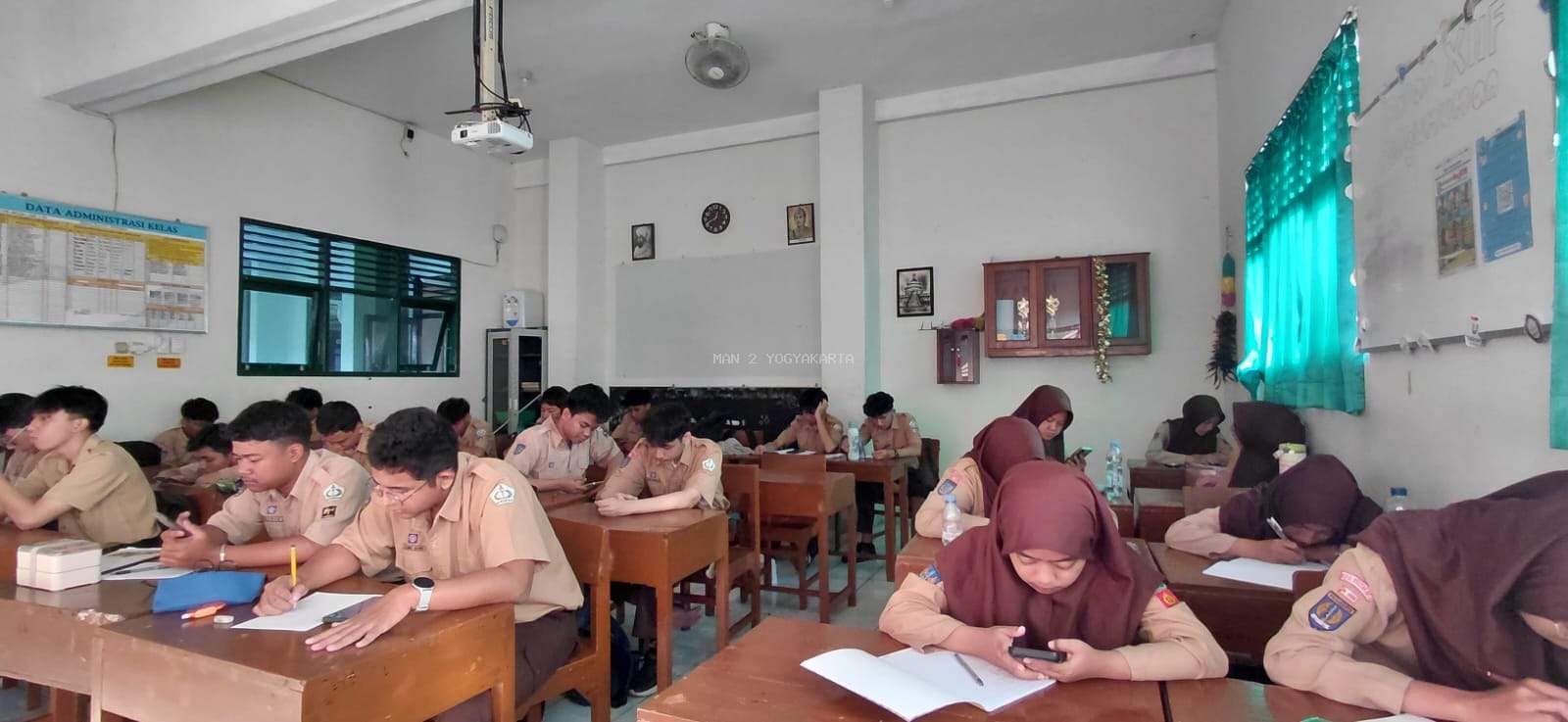 Matangkan Tes Kemampuan Akademik, MAN 2 Yogyakarta Gelar Try Out Matematika Secara Daring!