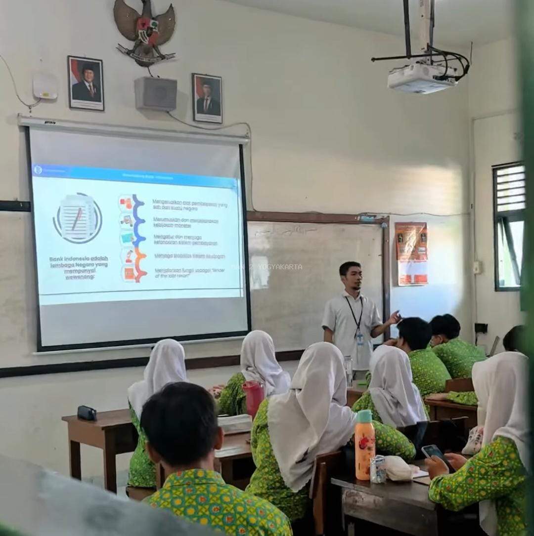 Saat Rupiah Bercerita di Ruang Kelas: BI Mengajar Hadir Menyapa Murid MAN 2 Yogyakarta