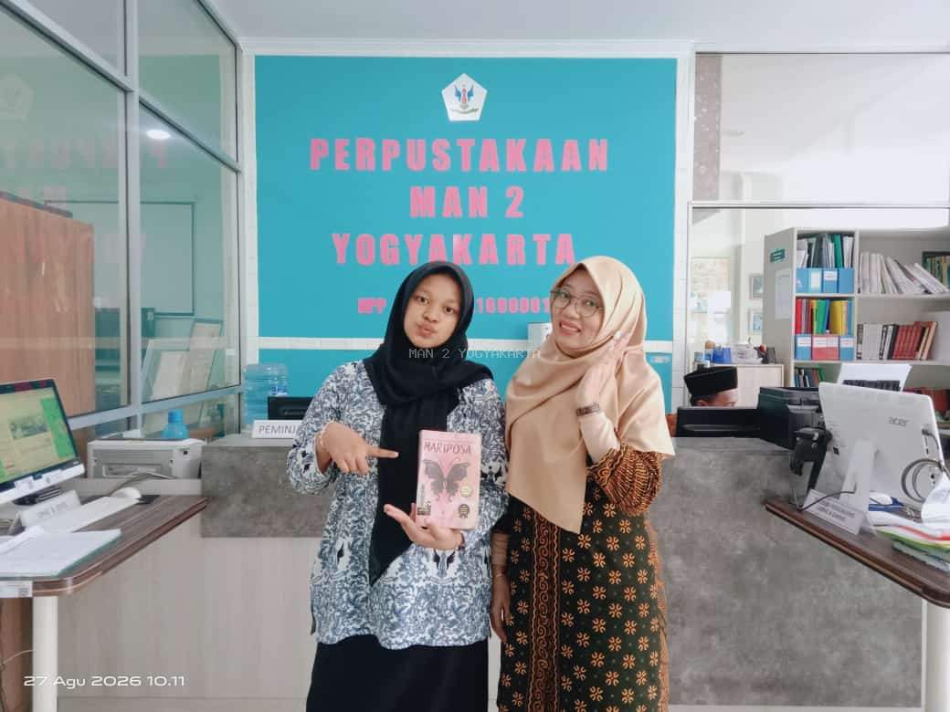 Naely Tsabita Nugraheni Mengenal Makna Perjuangan dan Perasaan melalui Novel Mariposa di Perpustakaan MAN 2 Yogyakarta