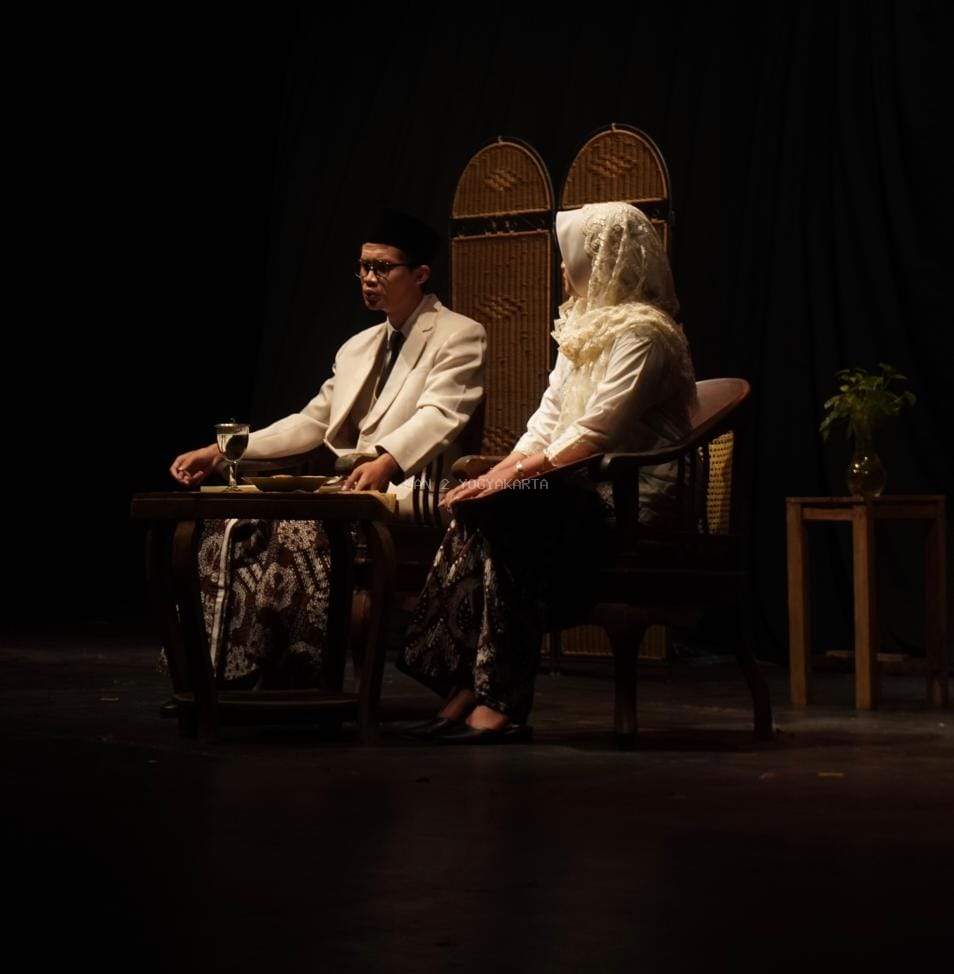 Teater Artmadja MAN 2 Yogyakarta Hidupkan Lagi Napas Perjuangan Ki Hadjar Dewantara