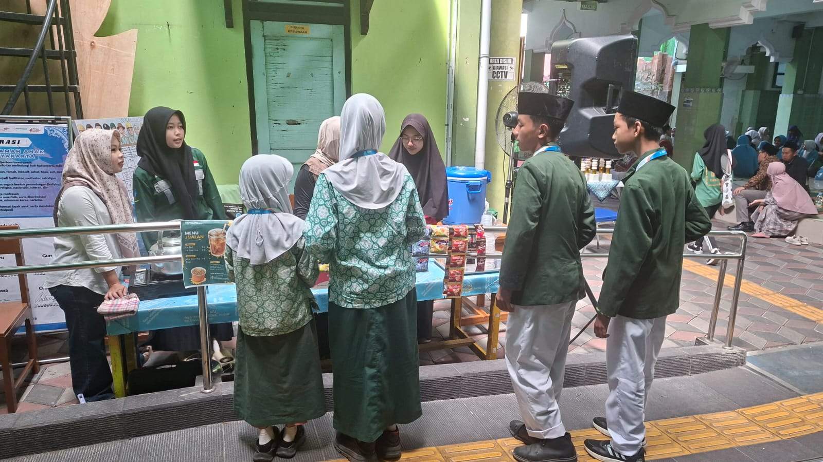 Di Balik Riuh OBA ke-9, Ada Lapak CM Armiftada yang Menyemai Kemandirian