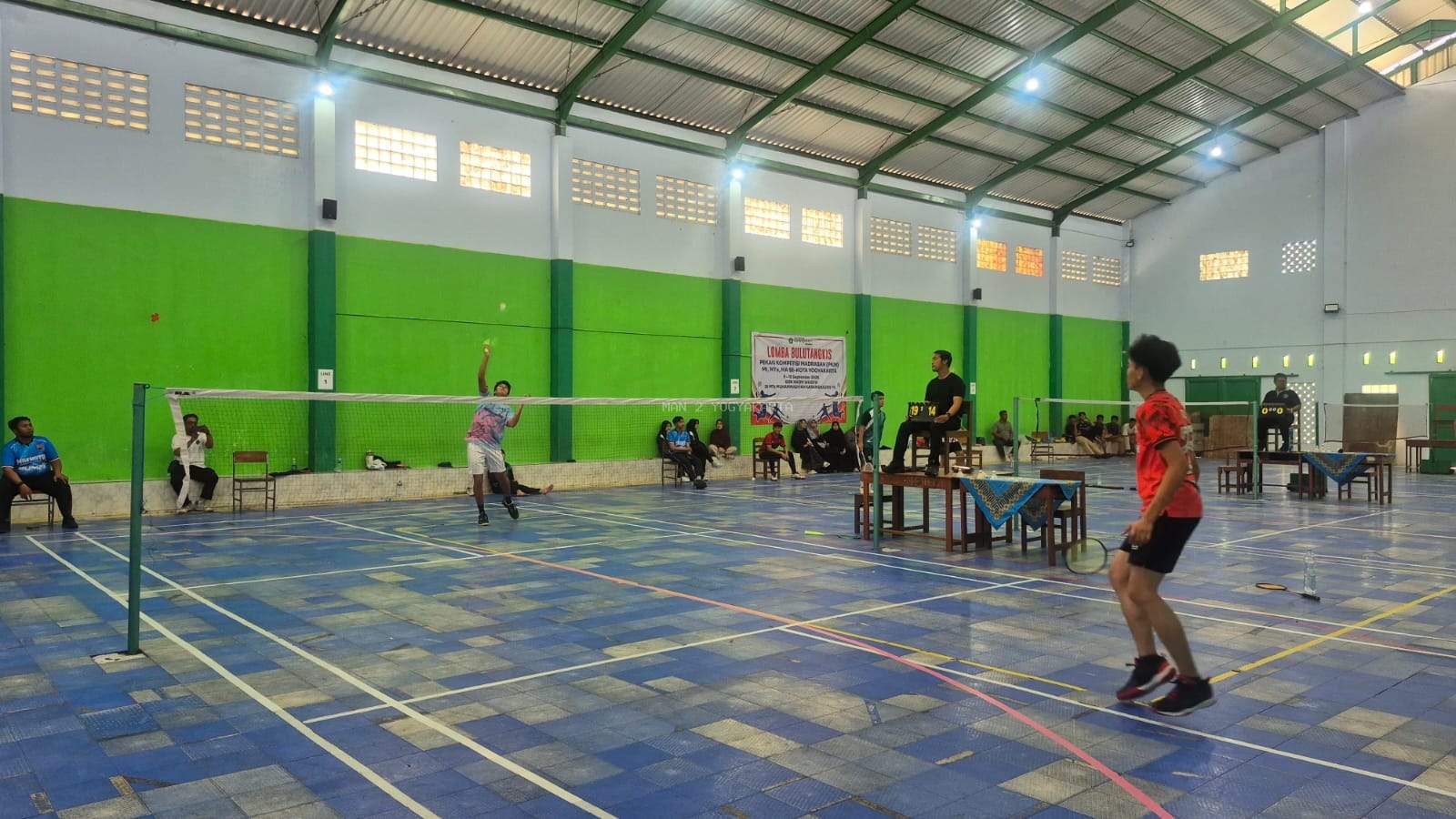 Zeno Manurung Sabet Juara 1 Bulu Tangkis Tunggal Putra PKM Tingkat Kota, Harumkan Nama MAN 2 Yogyakarta